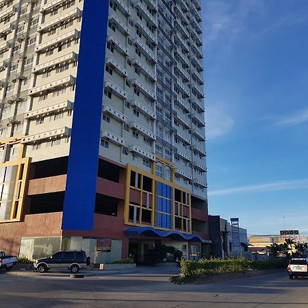 Feel Great Stay Condotels - San Marino Cebu Zewnętrze zdjęcie
